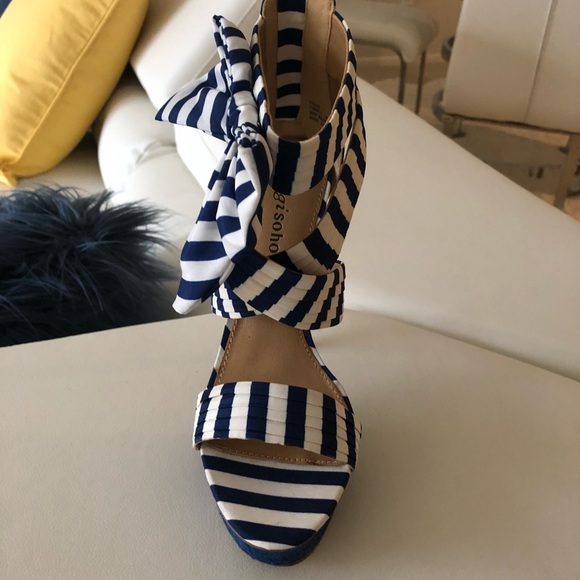 Khloe by Zigi Soho - Picture 5 of 7